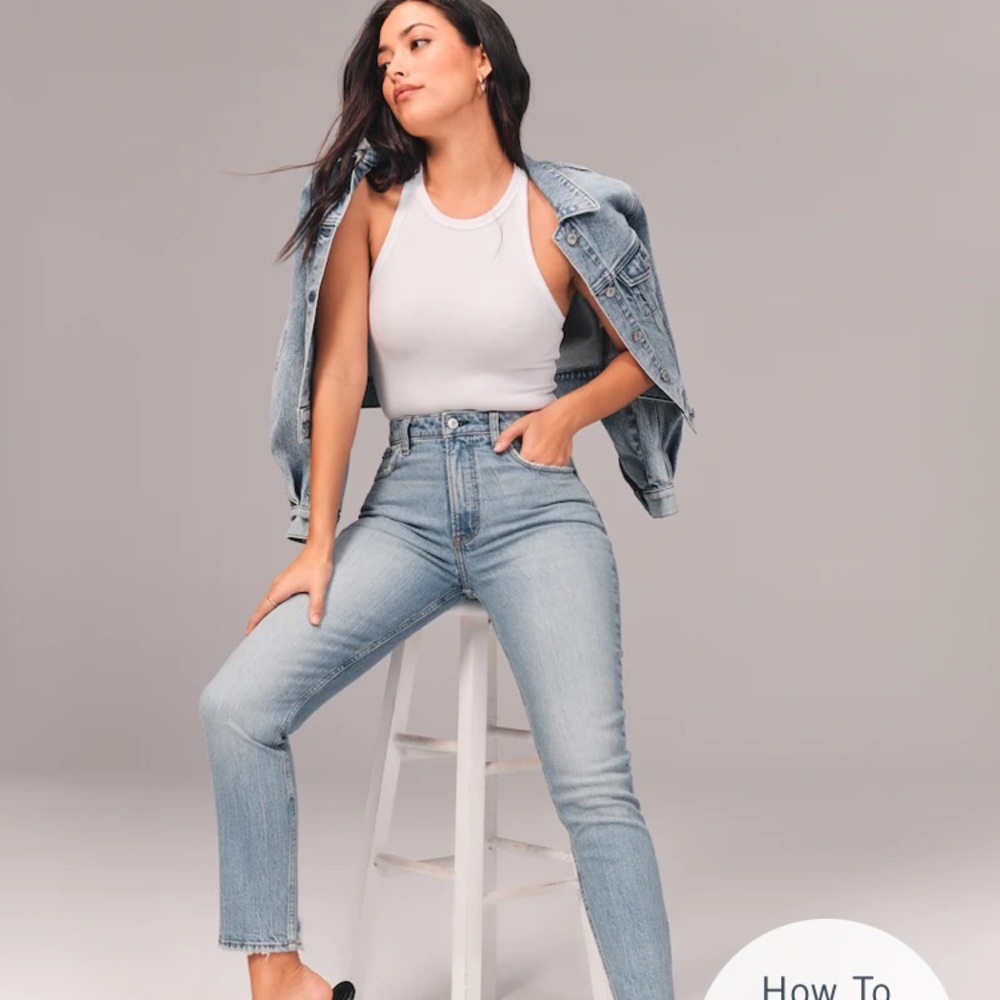 Abercrombie curve love 28/6 short